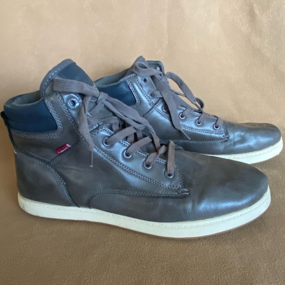 LEVI'S Daryl Tecate Grey Mens Hi Top Shoes Sneakers Boot Mens Size 10 - Picture 1 of 14